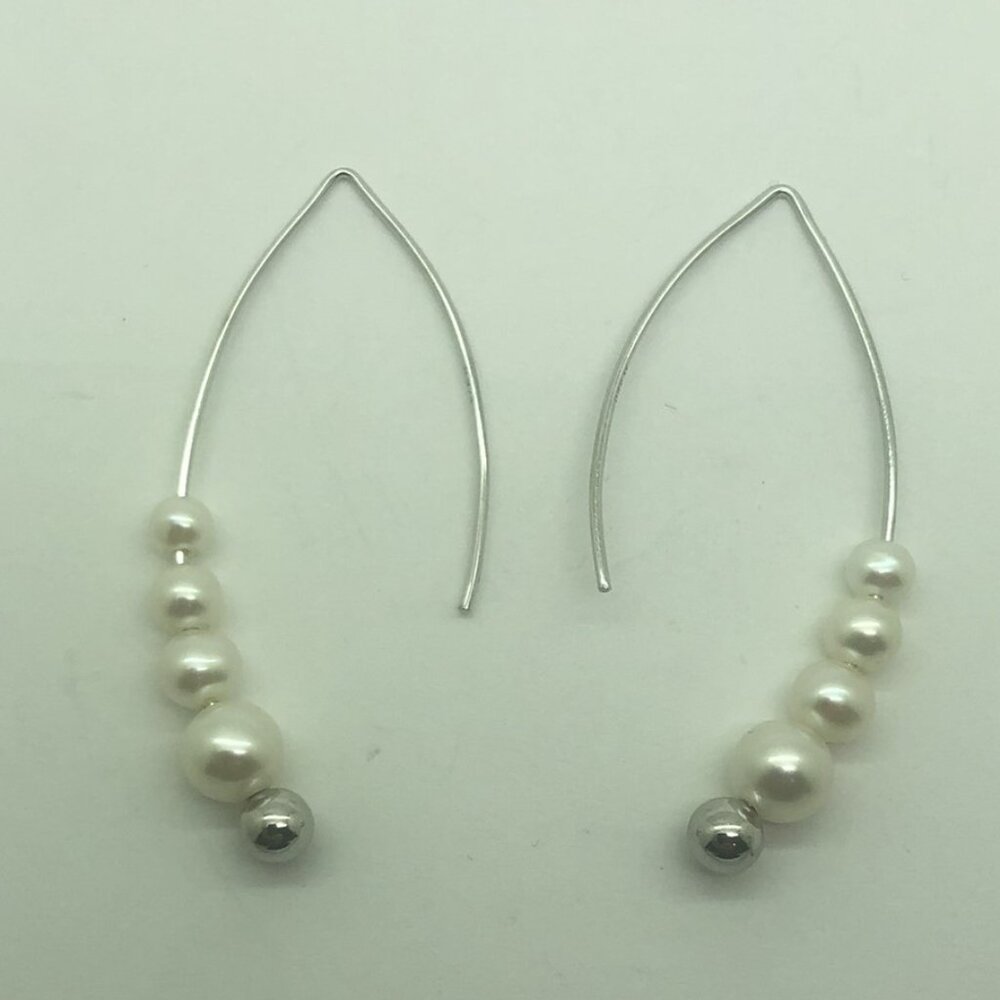 Silver Fresh Water Pearl Wire Earring